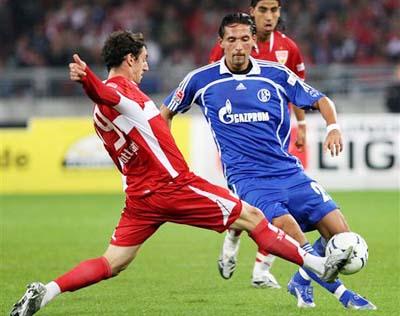 吸引着全球 吸引着全球